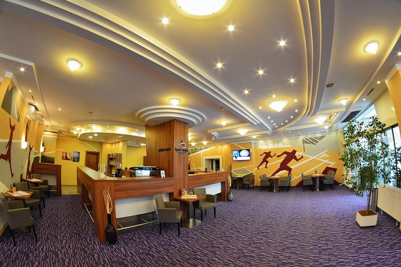 Alexandra Sport Hotel Púchov Exterior foto